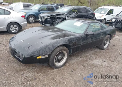 1984 Chevrolet Corvette из США, поврежденный, VIN 1G1AY0785E5120226